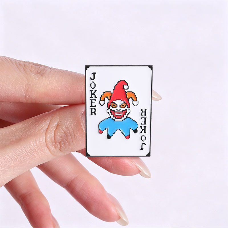 Pins de esmalte de póker con d - Joker Gaming Accessories reseña y precio